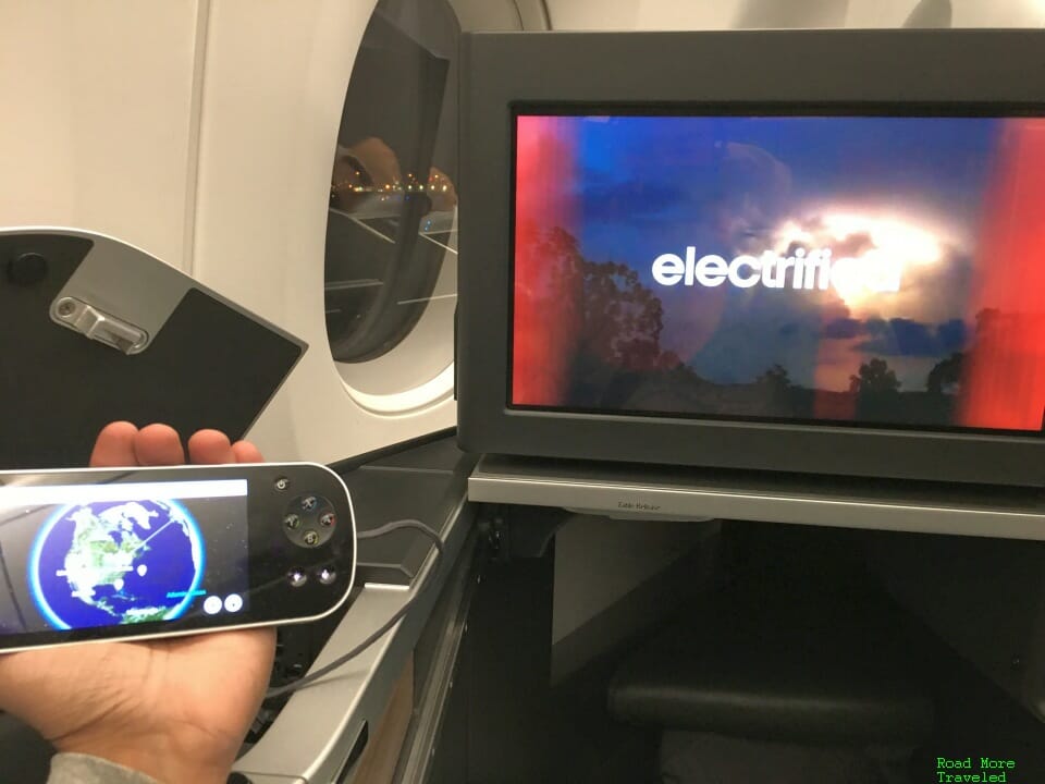 BA A350 IFE controller and screen